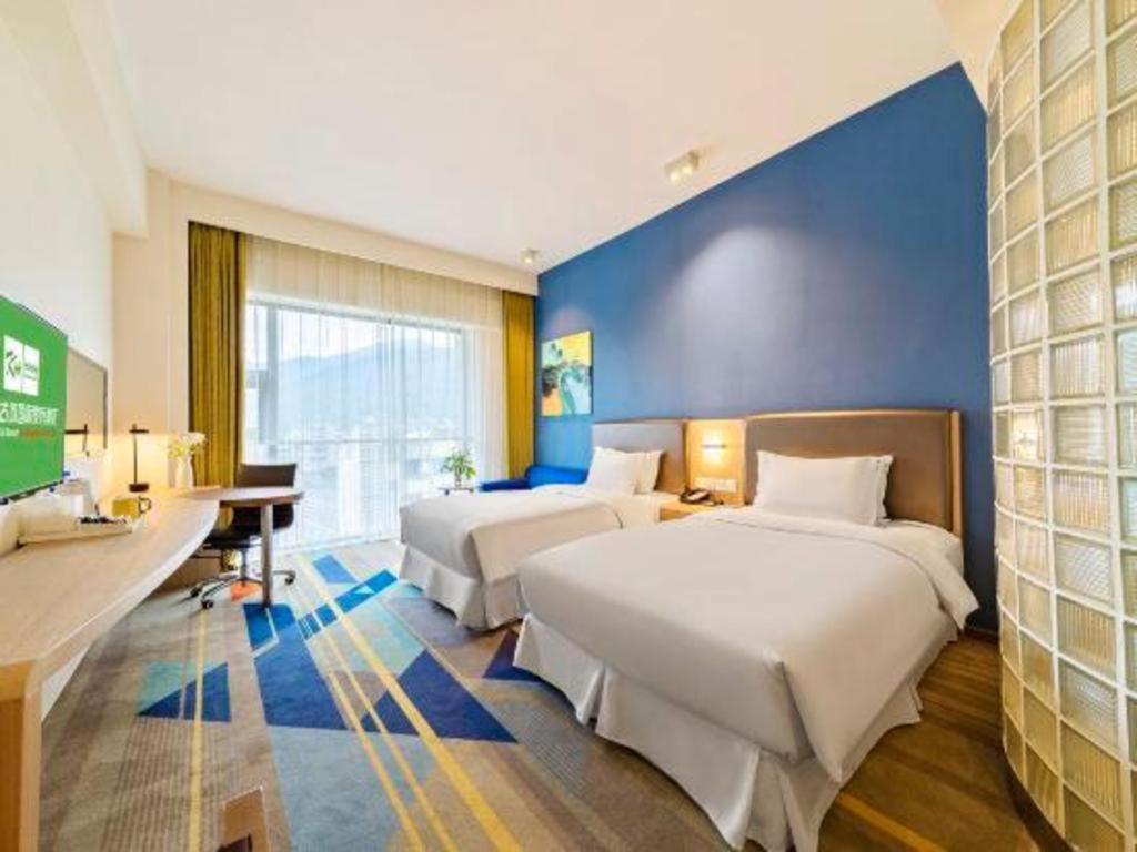 Holiday Inn Express Dujiangyan Ancient City Exterior photo